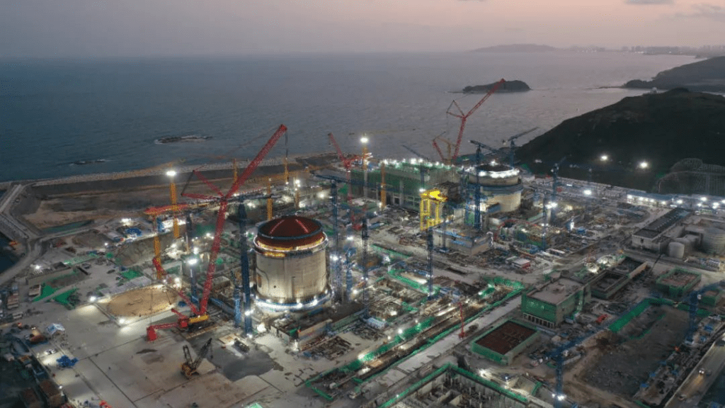 Dome installed at S China's Taipingling nuclear power plant