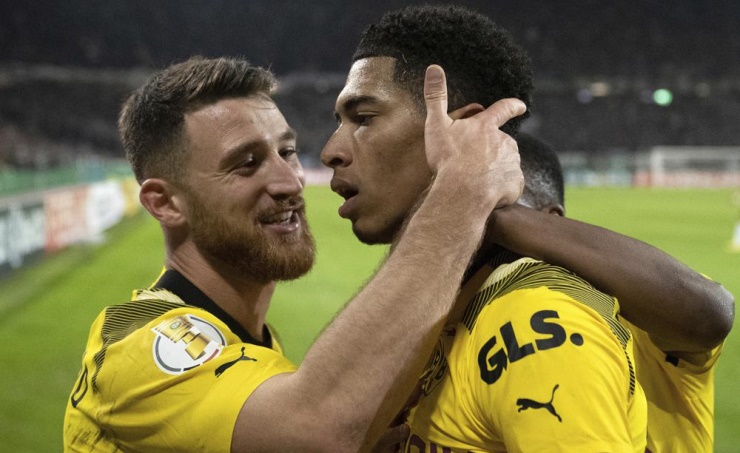 Dortmund advances in German Cup with 2-0 win at Hannover