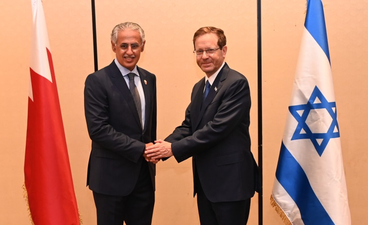 Israeli President receives Bahrain's economic dele