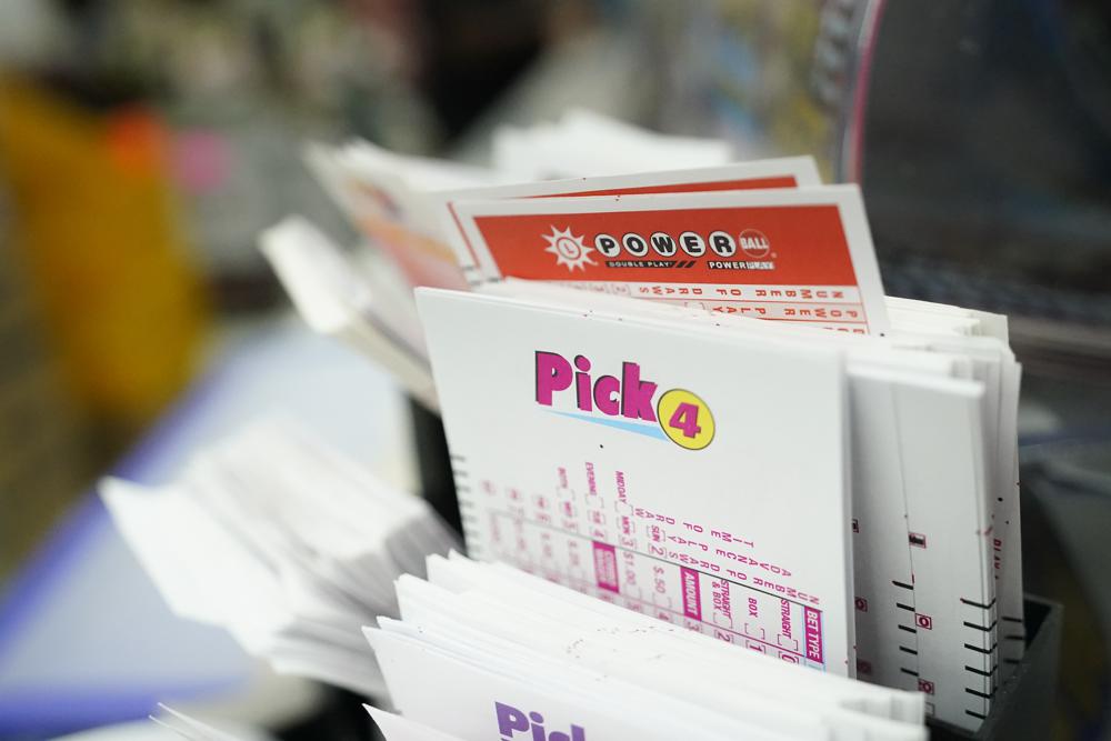 Powerball jackpot rises to $825 million, 5th largest in US