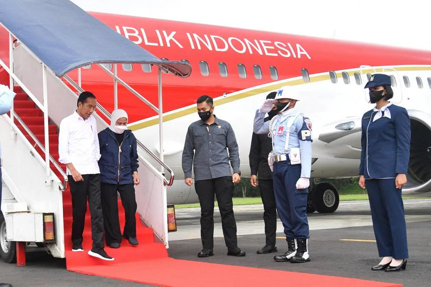 Indonesian President visits Malang after deadly stadium stampede