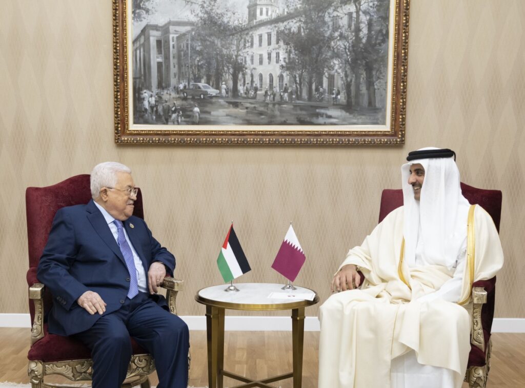 Amir of Qatar meets Palestine President