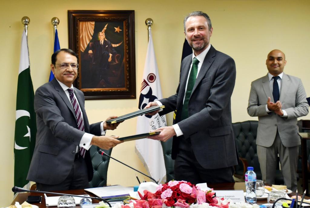 MoU reached between FBR-HRMC for cooperation in tax compliance