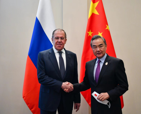 Chinese Foreign Minister holds call with Russian counterpart