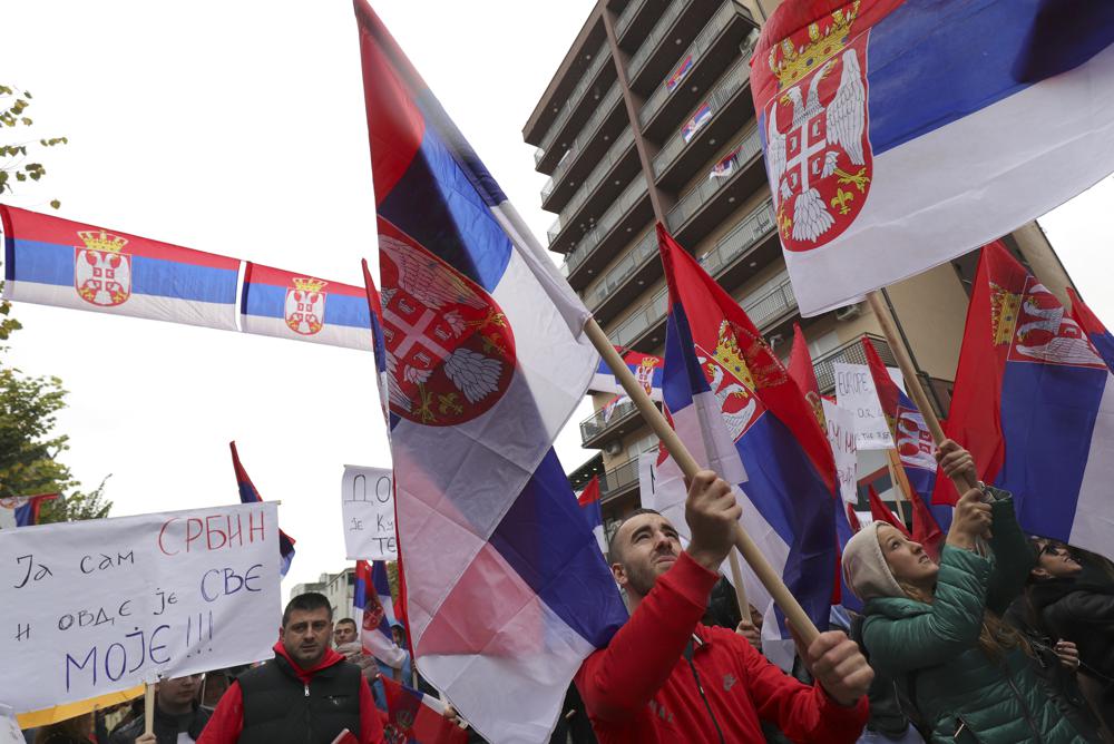 EU holds talks with Serbia and Kosovo to defuse tensions