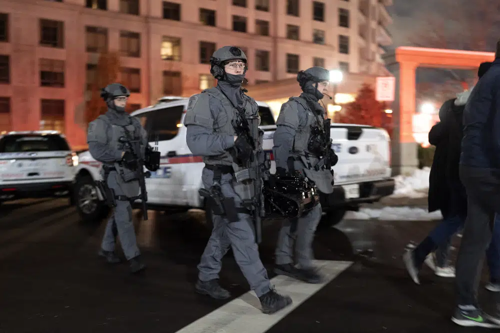 Shooting in condominium unit of Toronto, 5 dead