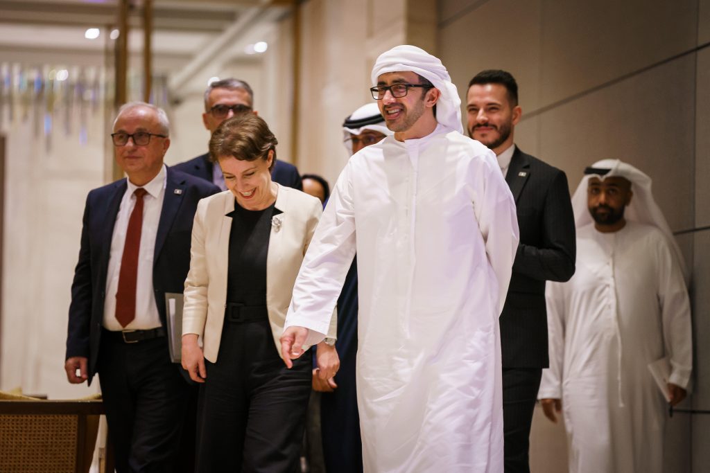 Foreign Minister of UAE receives Kosovan counterpart