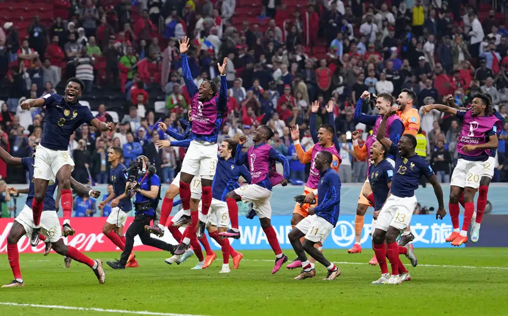 France advance to World Cup final, beat Morocco 2-0