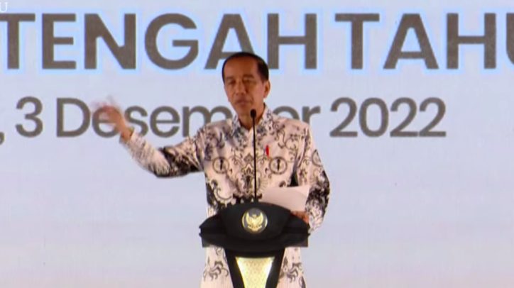 President Jokowi encourages teachers to develop values of nationalism in pupils
