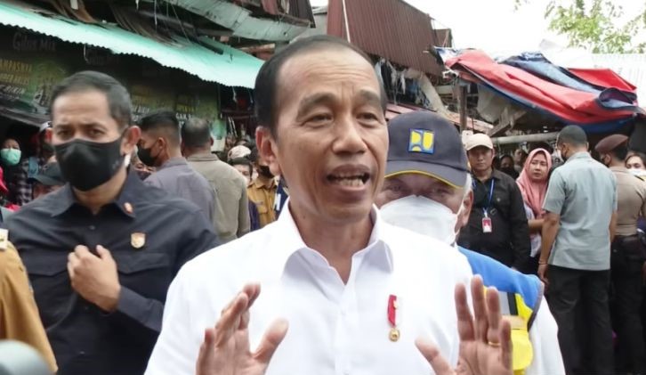 President Jokowi emphasizes to ban the sales of single cigarette sticks