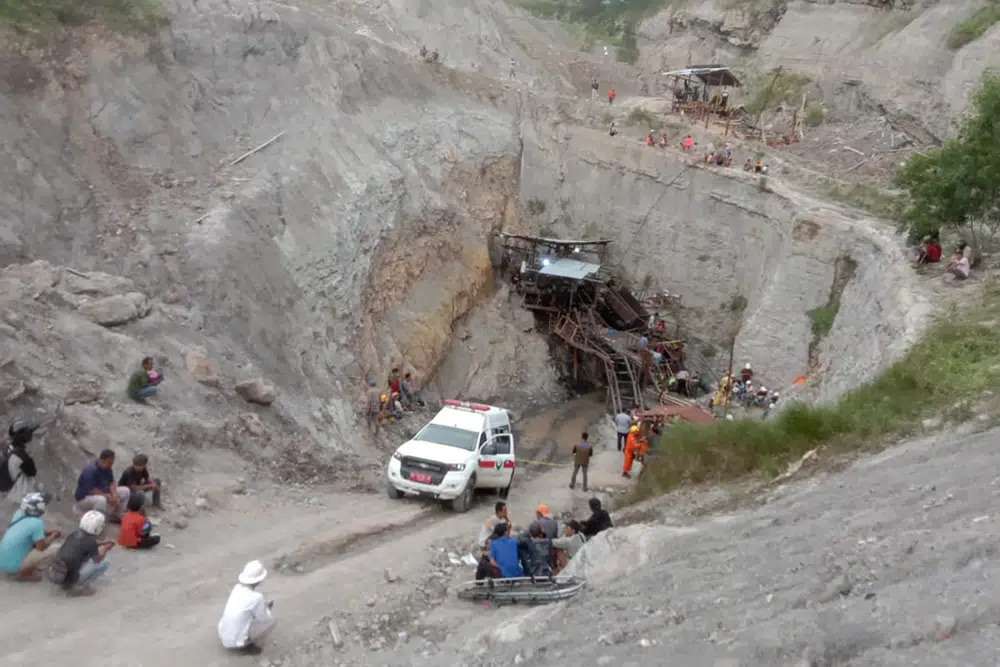 Indonesia coal mine explosion, 9 miners died