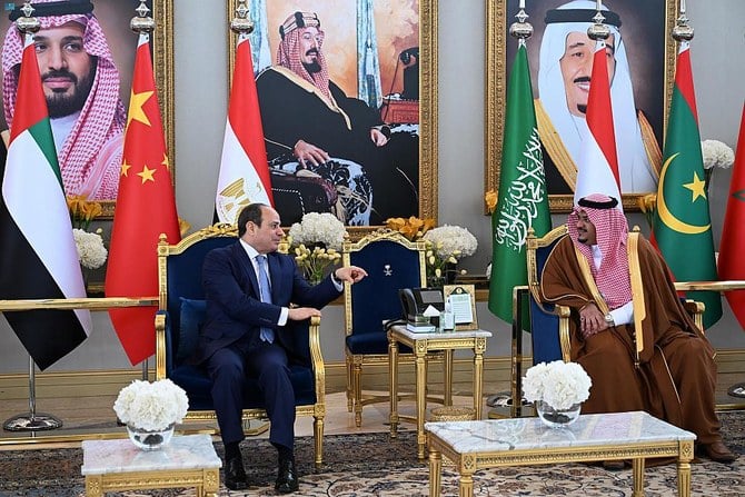 El-Sisi arrives to attend Riyadh Arab-China Summit
