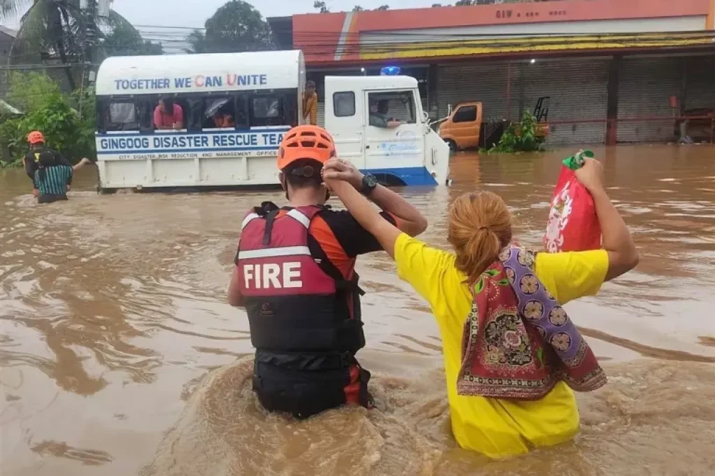 Rain, floods in Philippines leave 32 dead