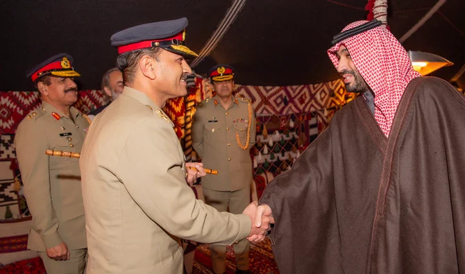 Saudi Crown Prince receives Chief of Army Staff of Pakistan in AlUla