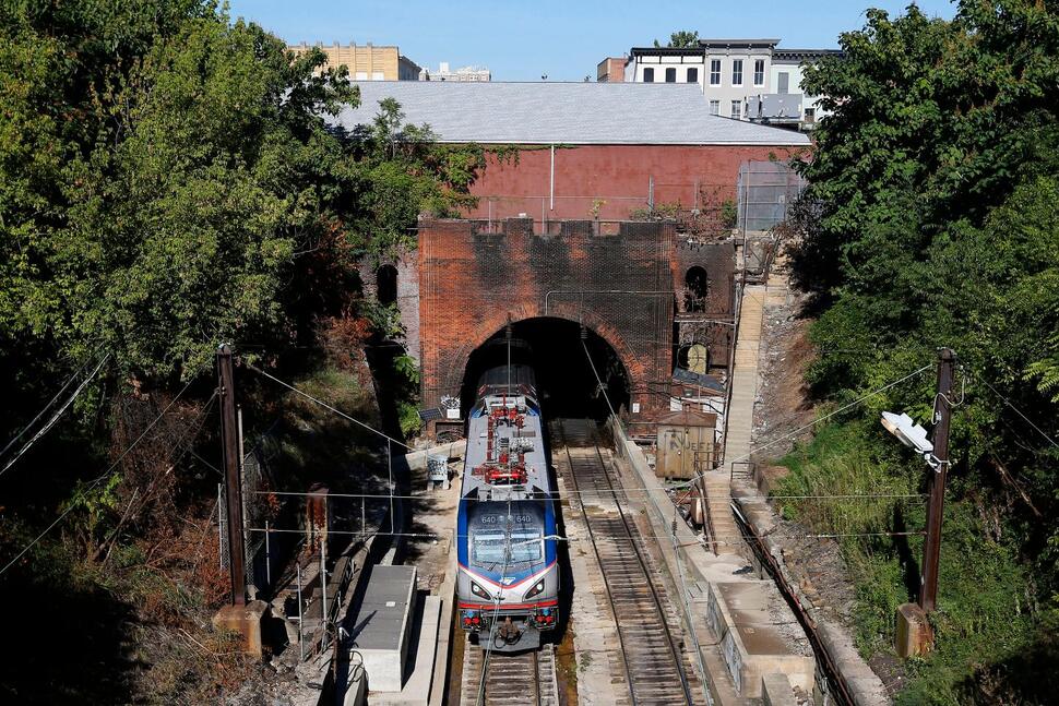 Biden visit to Baltimore highlights rail tunnel project