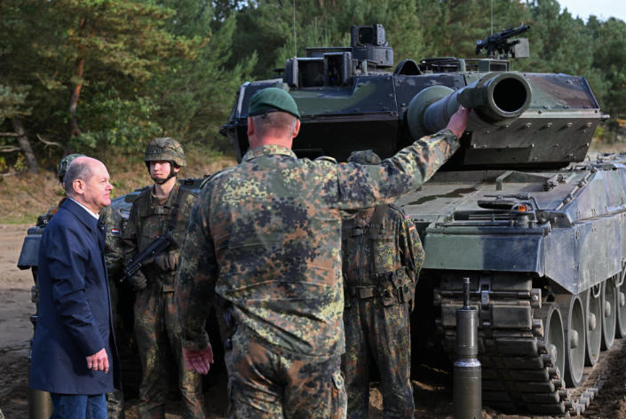 Germany to unveil Ukraine tank plan to parliament