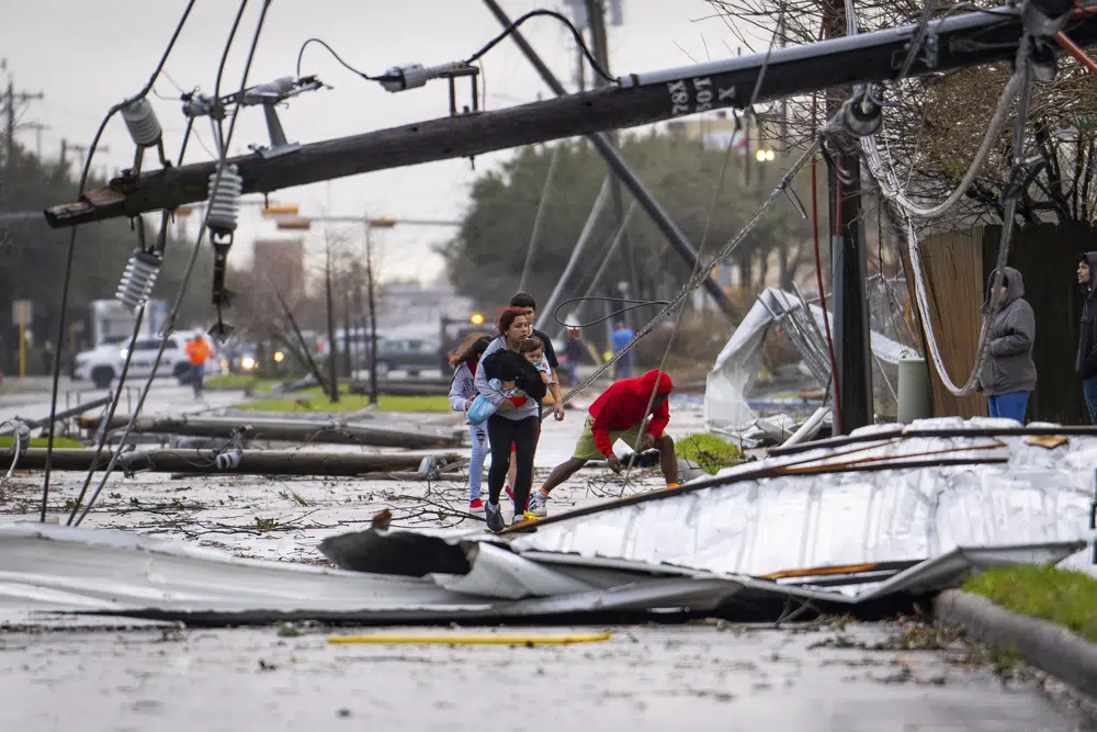 Winter storm moves East after tornadoes hit Texas