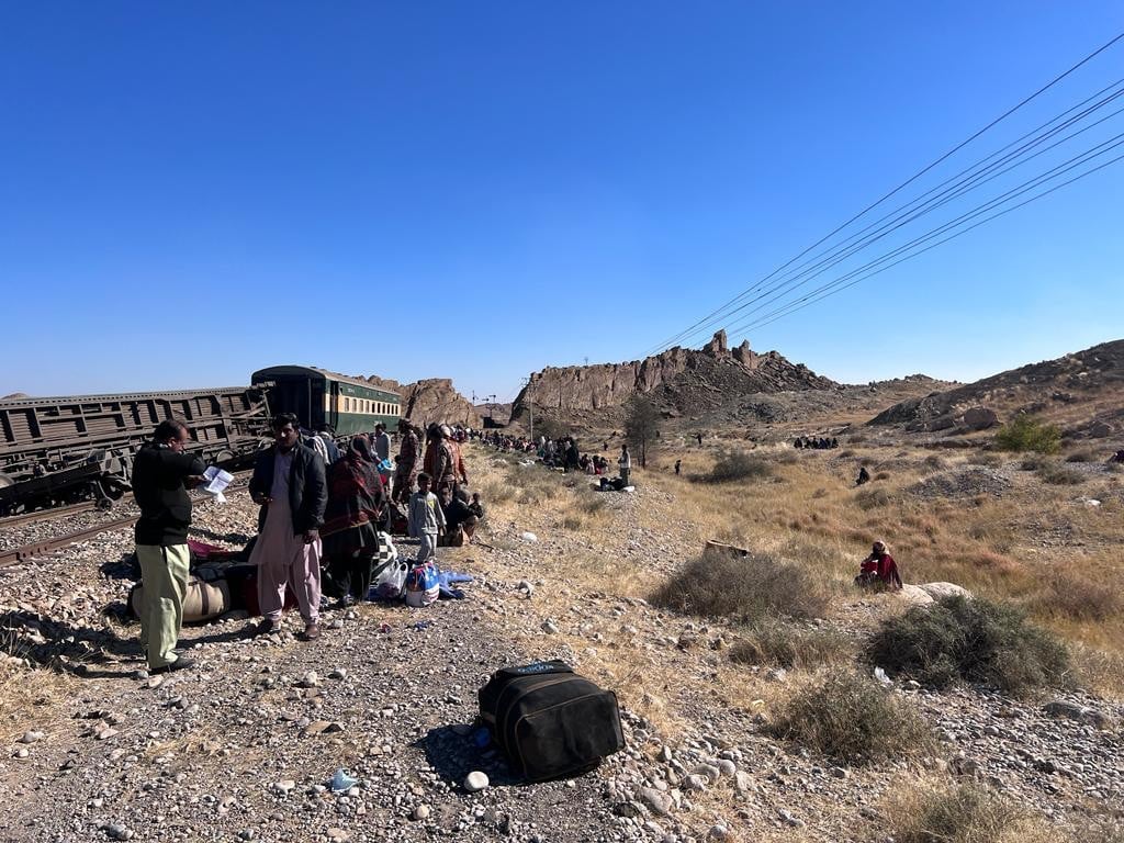 Jaffar Express derails after blast in Balochistan