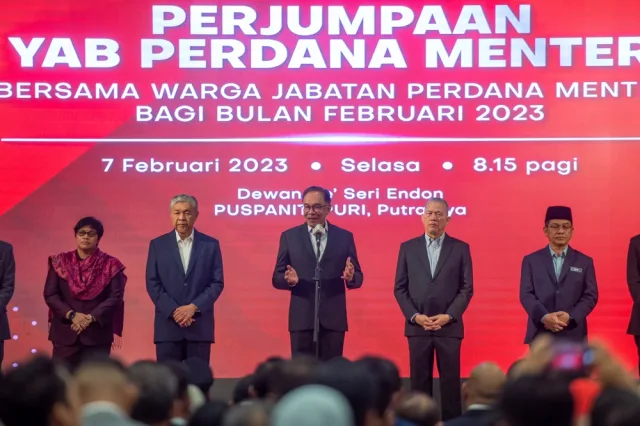 Anwar announces special advisors on finance