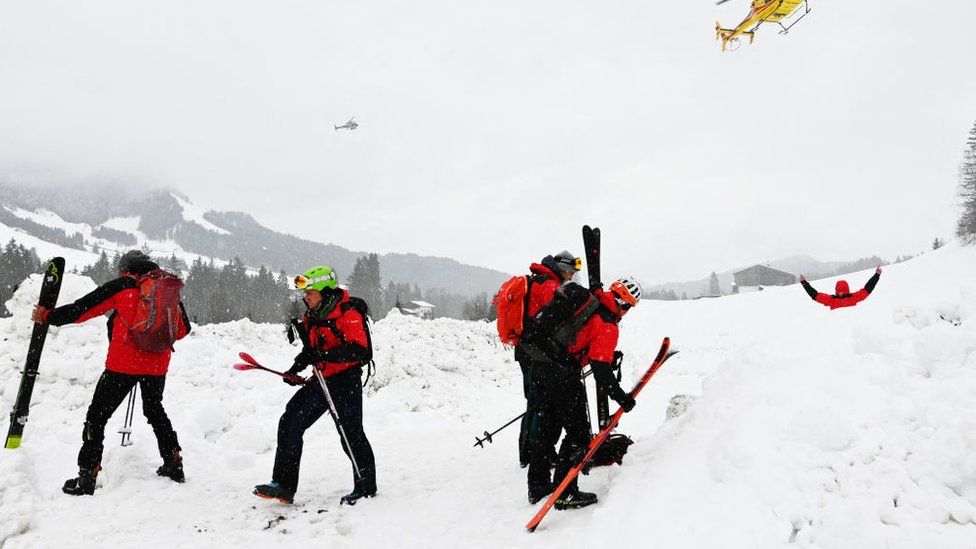 8 Killed after third deadly avalanche hits Austria