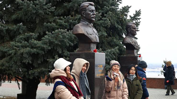 Stalin Monument Unveiled to Mark 80th Anniversary of Stalingrad Victory