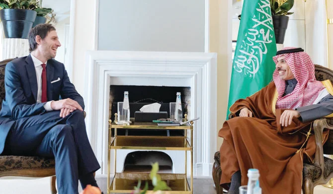 Saudi FM meets Dutch, Austrian and Pakistani counterparts in Munich