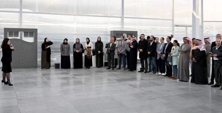 Arab, foreign media persons visit Bahraini Women's Monument "Athar"