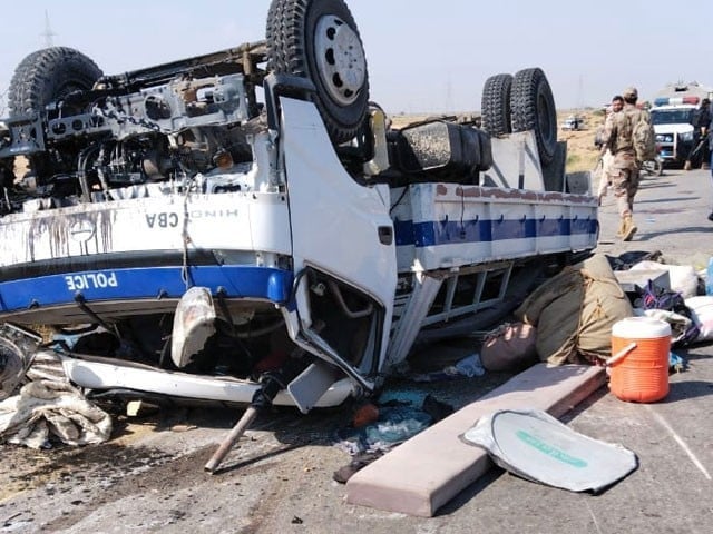 Nine martyred, six injured in attack on security forces in Pakistan