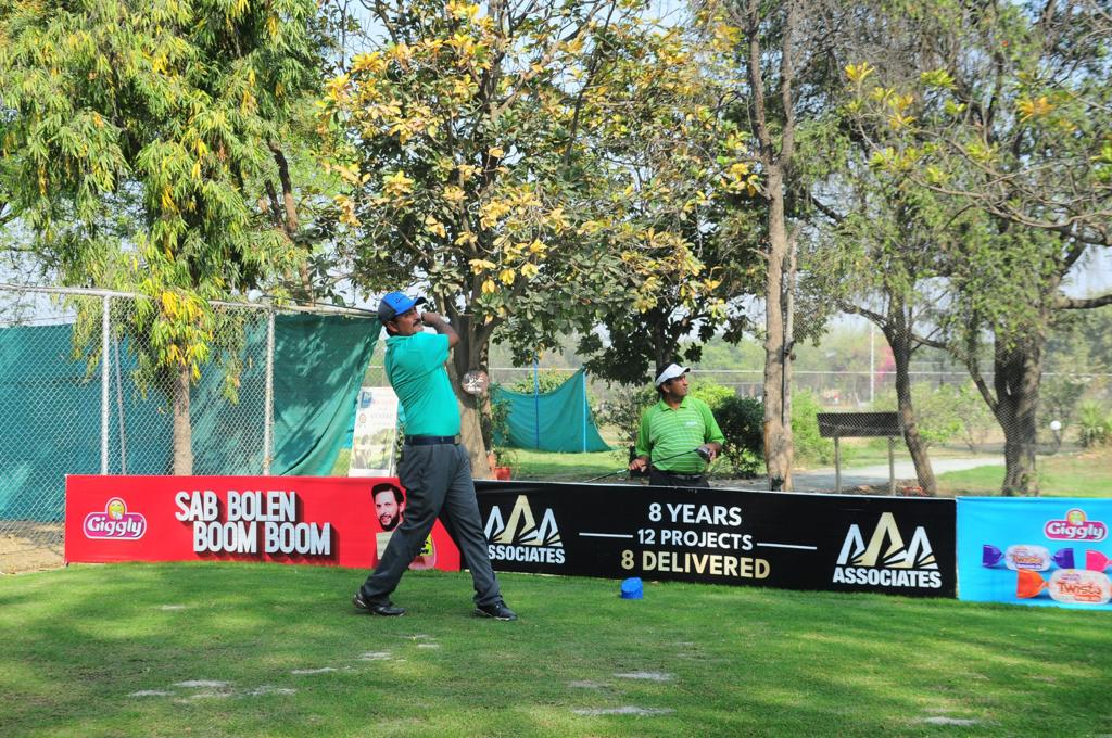 Pakistan's Garrison Golf Tournament attracts 500 Golfers