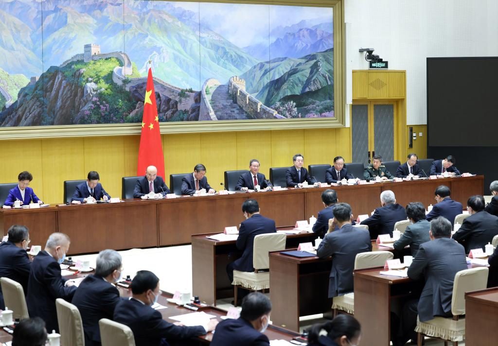 Chinese Premier urges efforts to ensure good start for all work