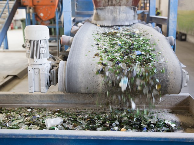 China develops biodegradable, recyclable form of glass