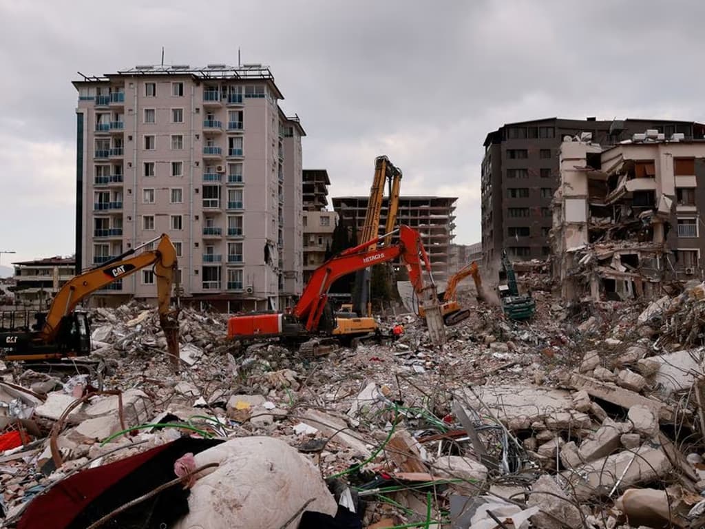 Turkish officials detain suspects in building probe after quakes