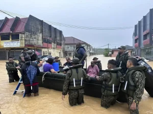 Floods hit Malaysia again as 1 dead, 26,000 evacuated