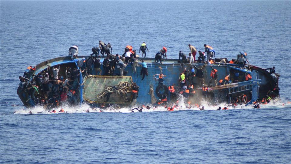 Migrants boat capsize off Tunisia leaves at least 19 dead