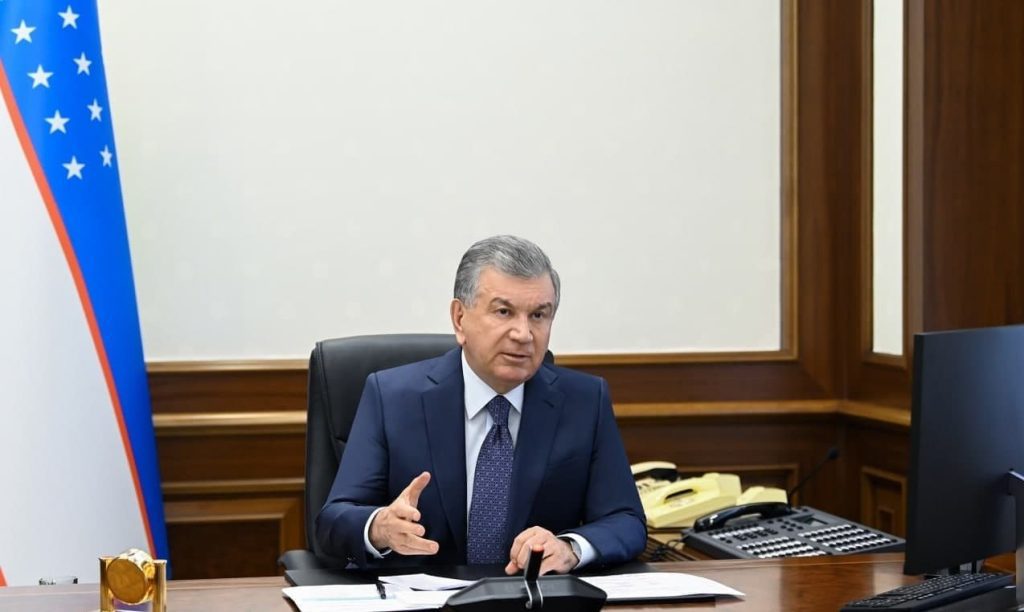 Shavkat Mirziyoyev holds meeting to discuss progress of state property privatization