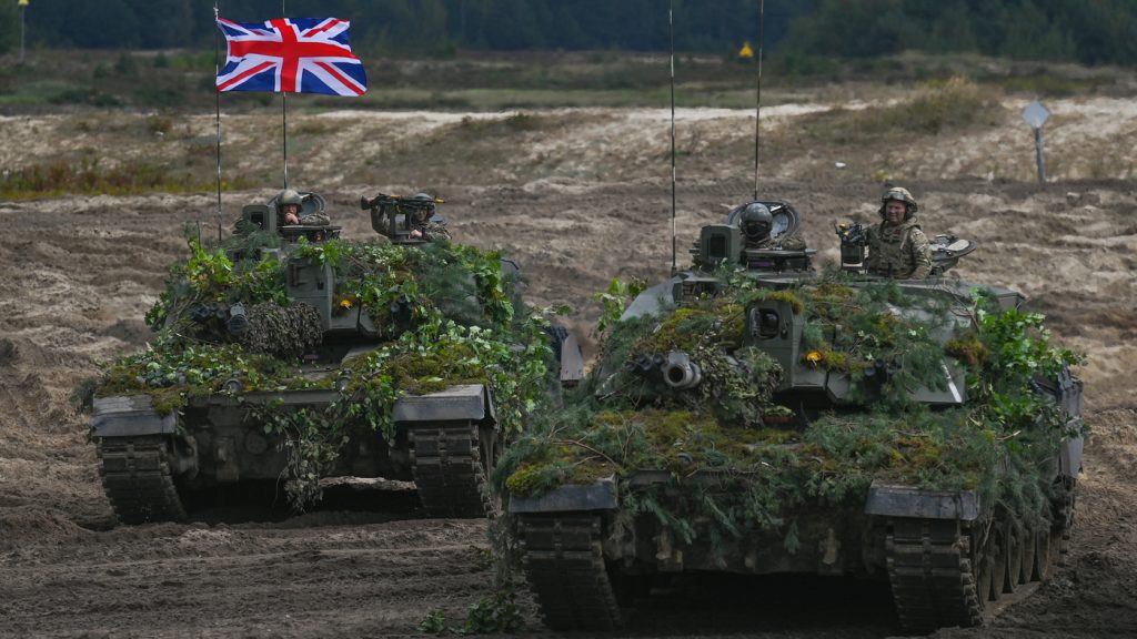 Ukrainian crews complete training in UK for Challenger 2 tanks