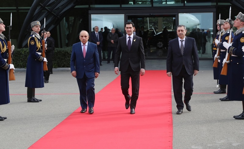 Turkmen President completes visit of Azerbaijan