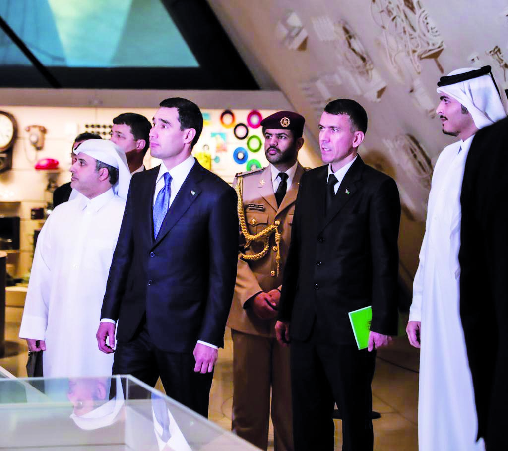 Turkmen President visits National Museum