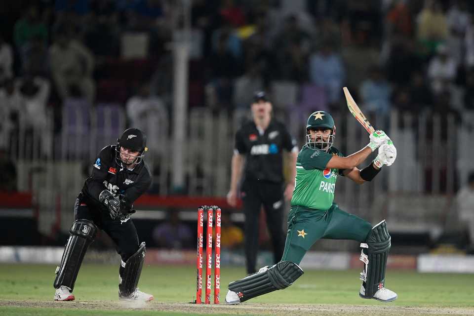 Pakistan wins by 5 wickets against Black Caps