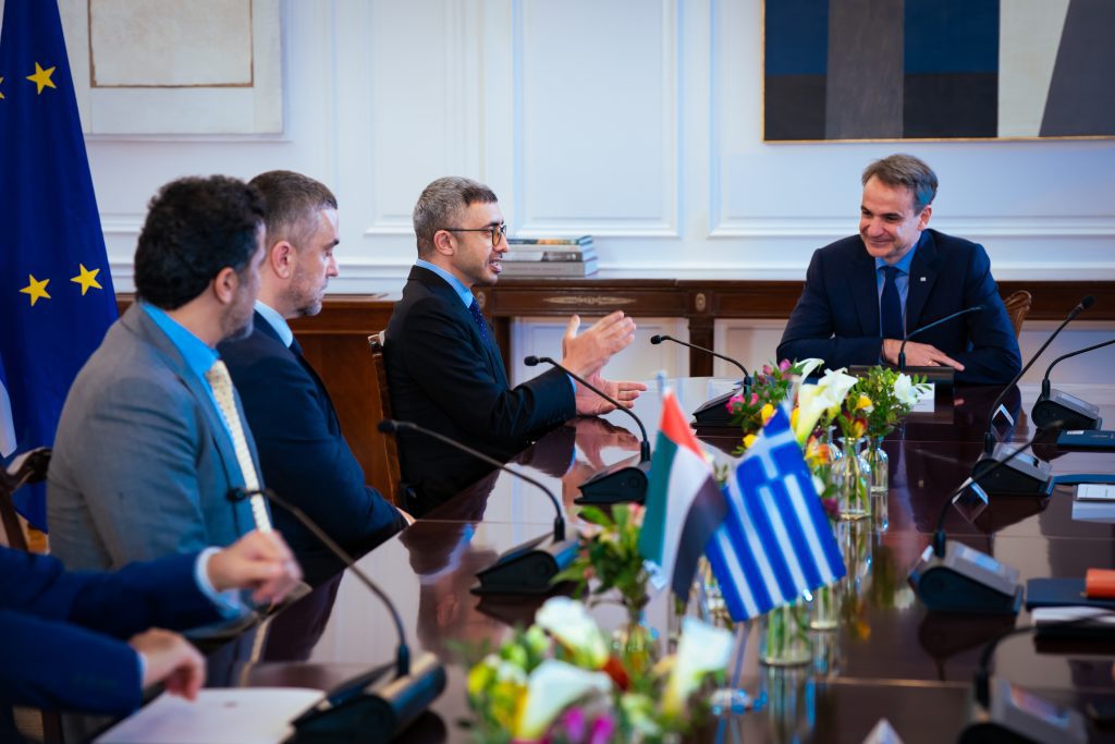 Foreign minister of UAE meets with Greek PM in Athens