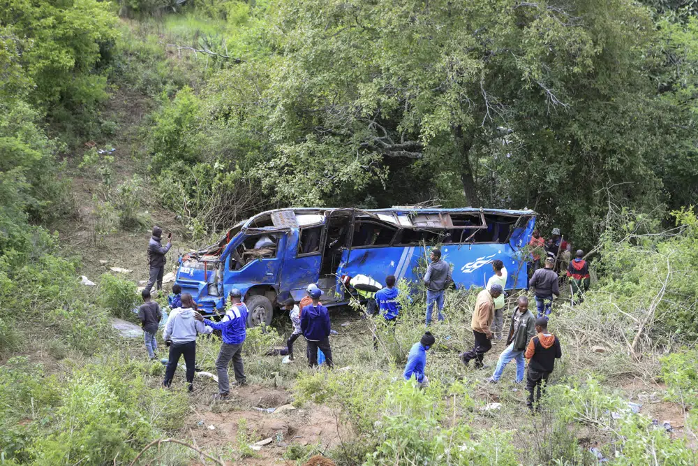 10 people died in Kenya bus crash