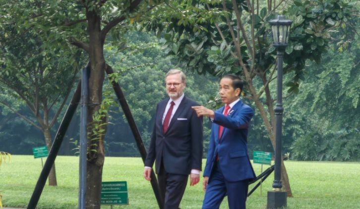 President Jokowi receives Czech Republic Prime Minister
