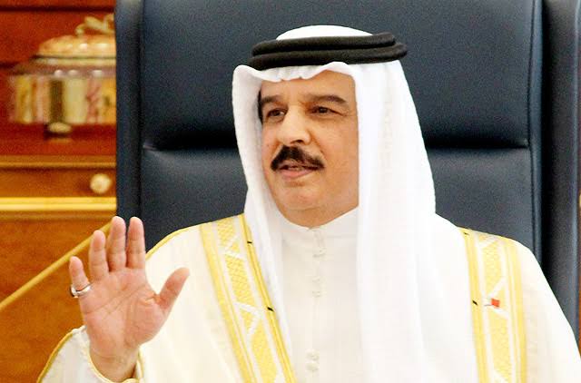 HM Bahrain's King performs Eid Al Fitr prayers