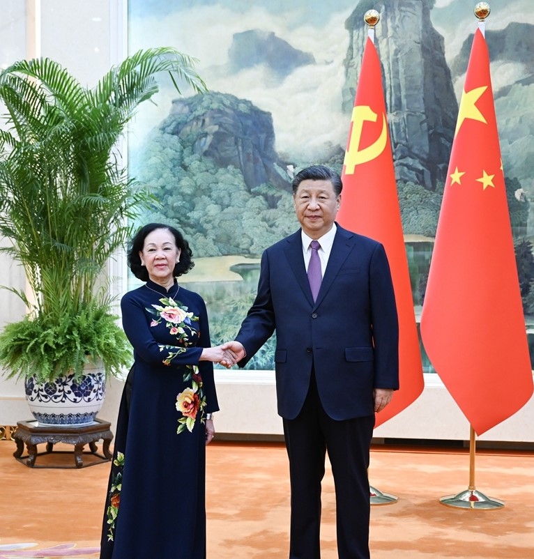 Chinese President calls for a China-Vietnam community with a shared future