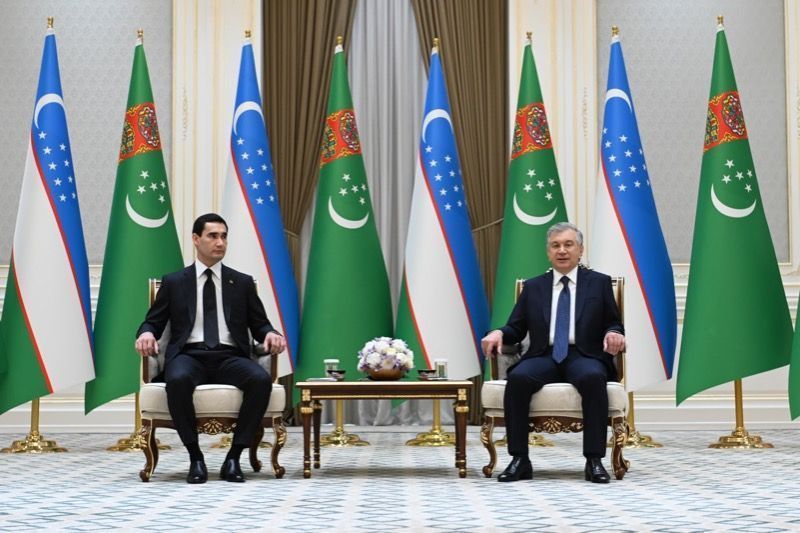 President of Uzbekistan holds telephone conversation with Turkmen President