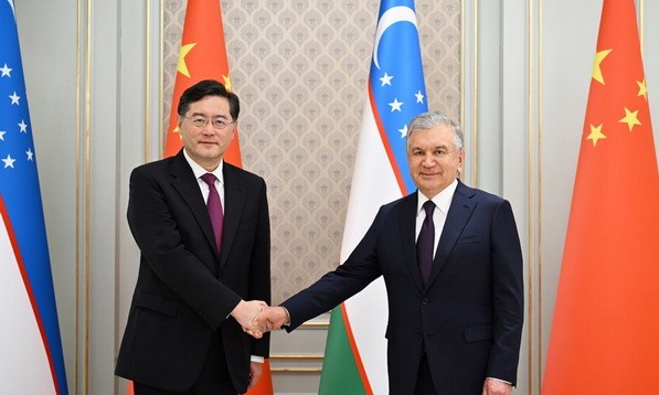 President of Uzbekistan receives Chinese FM Qin Gang