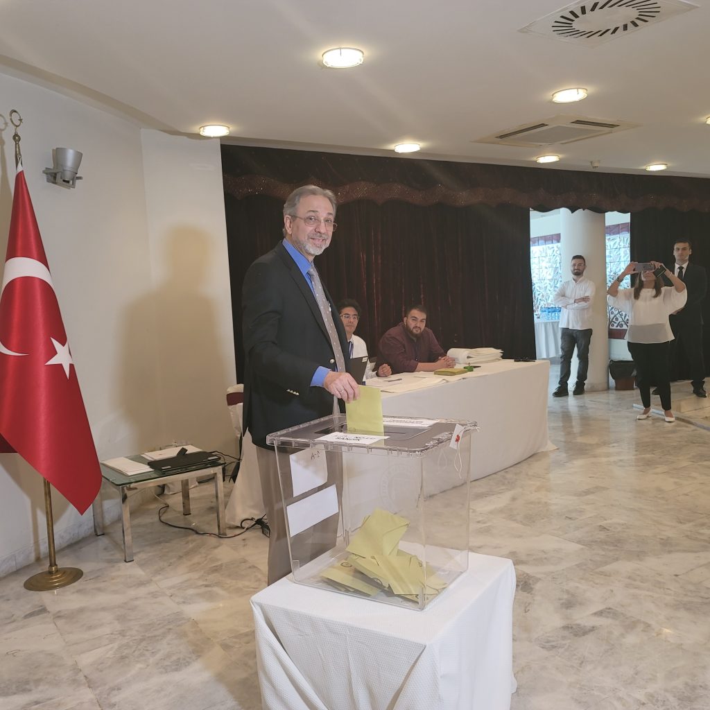 Türkiye's Presidential, Parliamentary Polls: Early voting begins in Pakistan