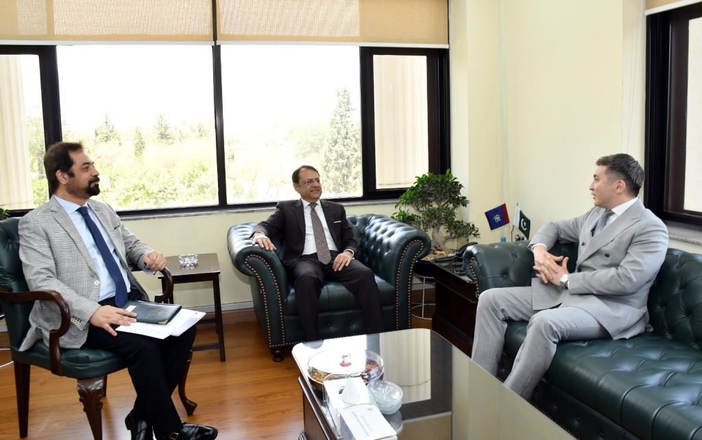 Ambassador of Kazakhstan Calls on Chairman FBR