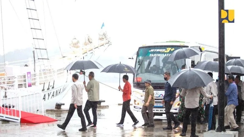 ASEAN Summit: Indonesian President reviews Waterfront Marina in Labuan Bajo