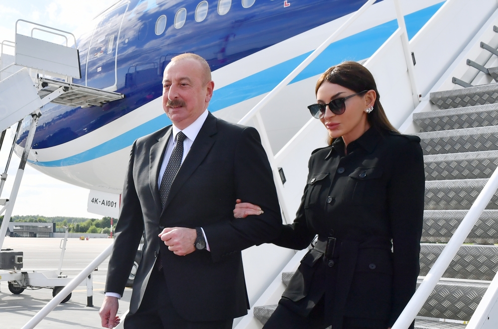 President of Azerbaijan arrives in Lithuania